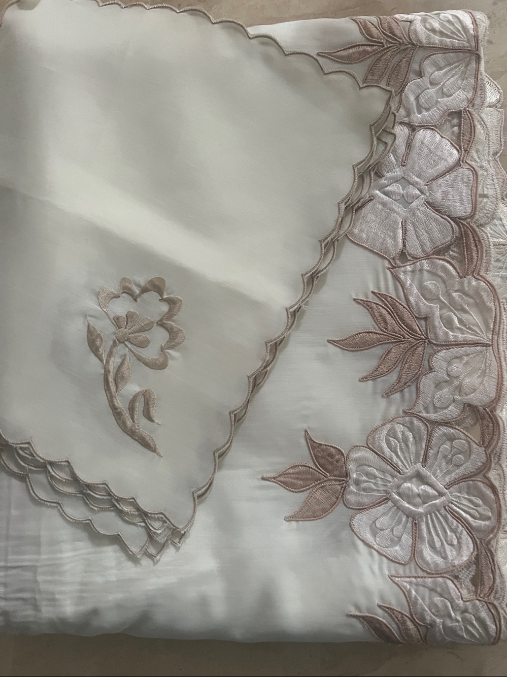 Embroidered Floral Tablecloth - 8 Napkins Cream with Beige Accents 84”x56”